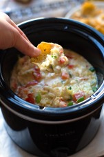 CRAB AND ARTICHOKE DIP WITH JALAPEÑO